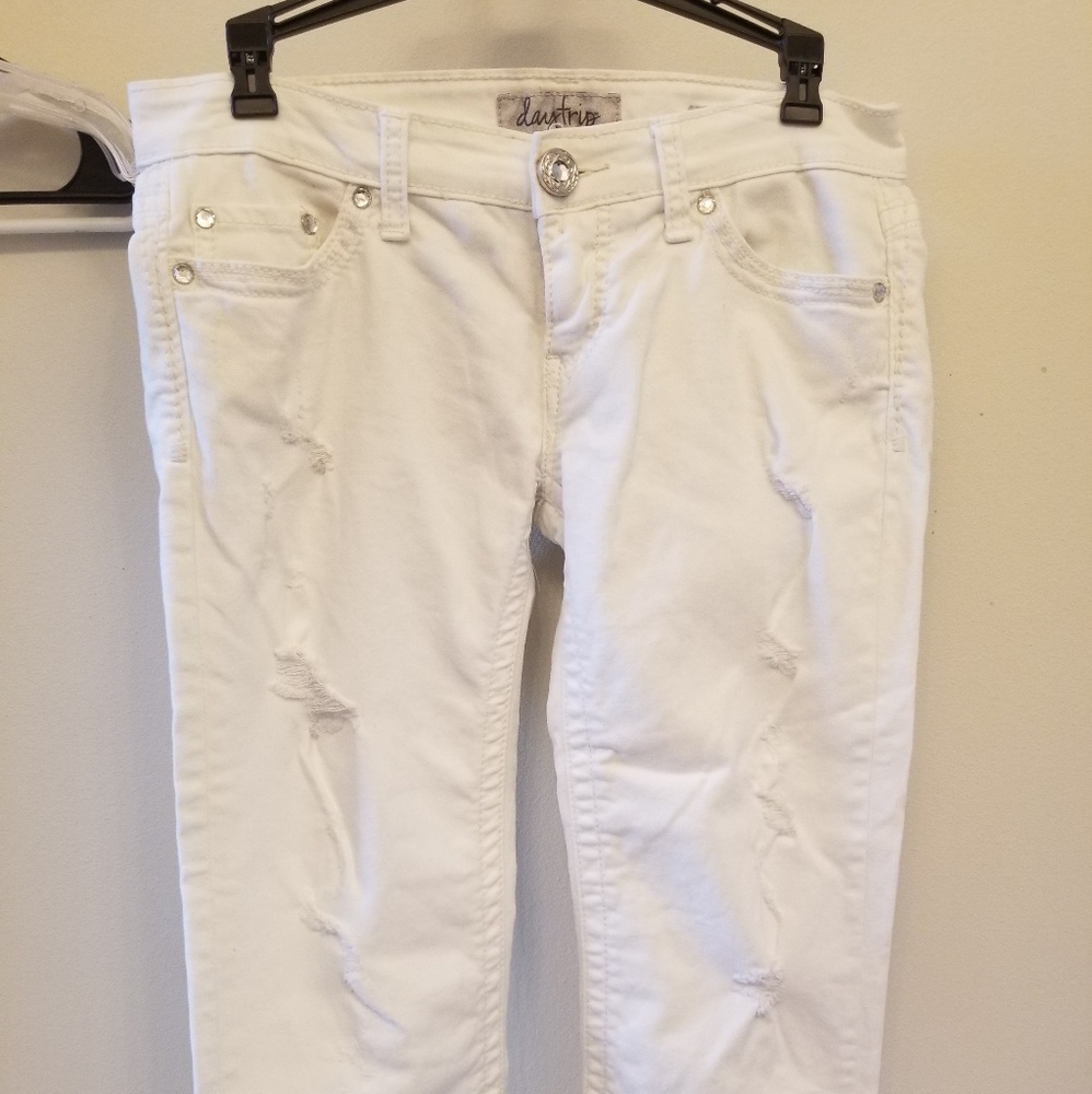 White distressed Jean capris